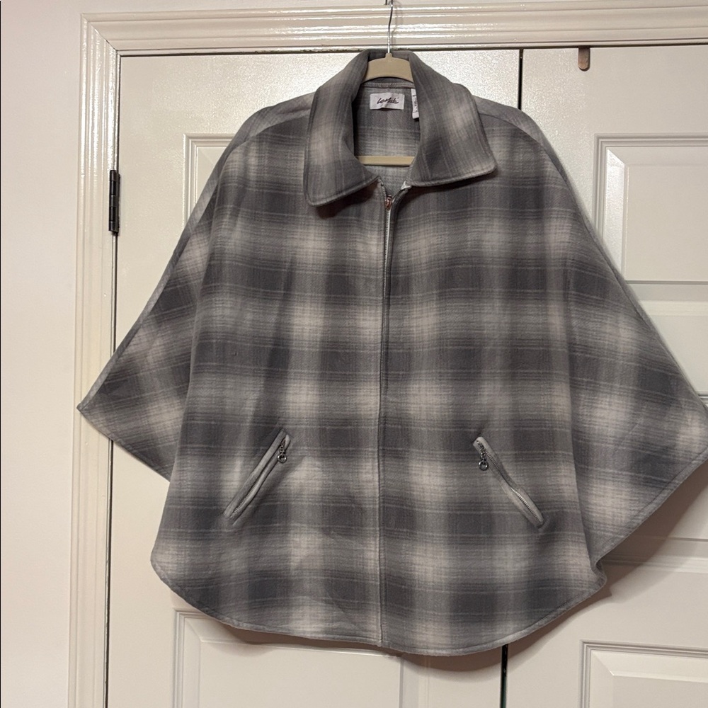 LeModa gray/white plaid Cape Poncho. OS.